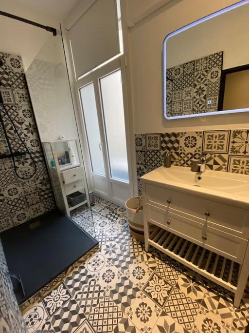 Appartement Paul Riquet Avec Place De Parking 贝济耶 外观 照片